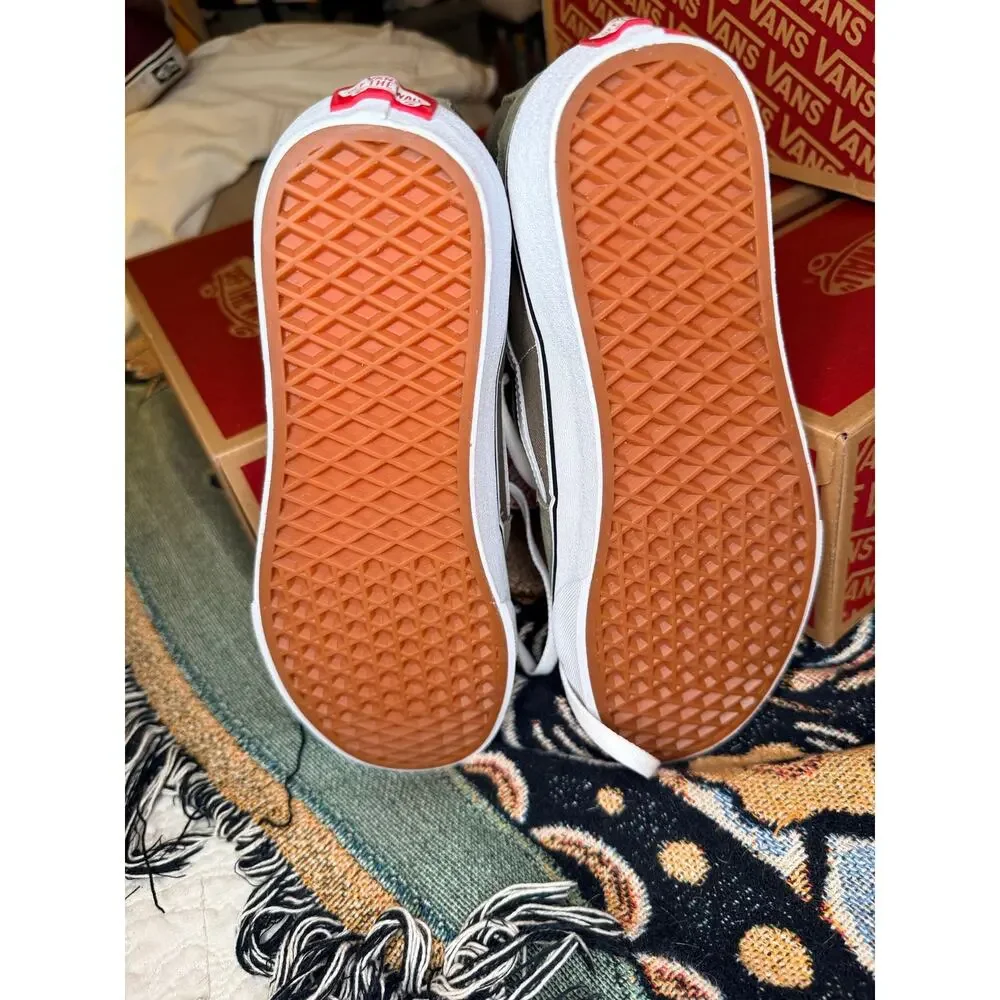 BRAND NEW Vans Sk8 Hi Grape Leaf Men 8/Women 9.5